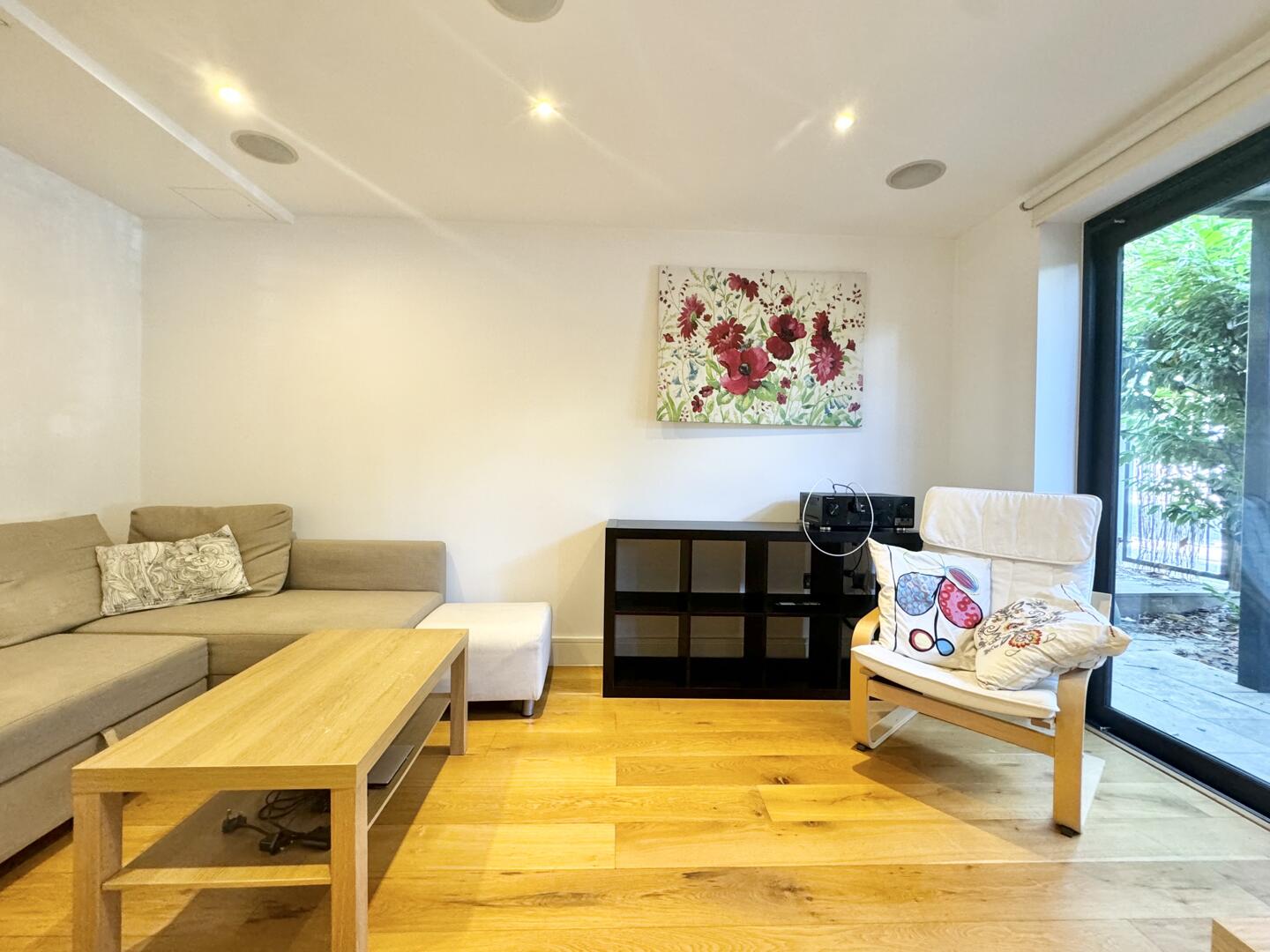 2 bed property in Octave house, Wood Green